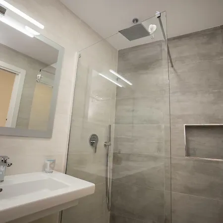 Mombasa 2 Planta